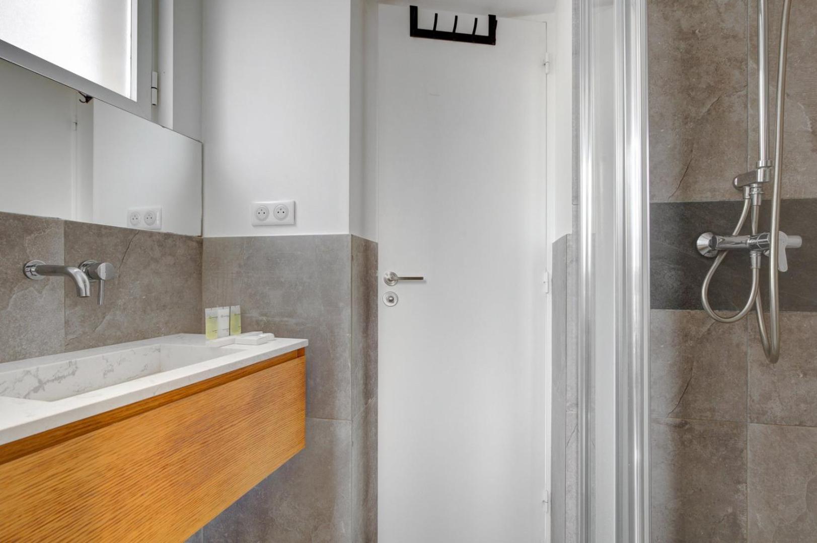 153 Mylene - Superbe A Appartement Parijs